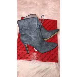 GUESS BOOTIES